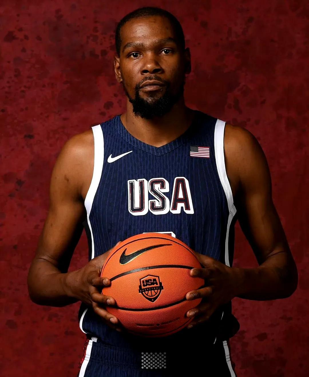 德转列自由转会身价前10：姆巴佩1.8亿欧第1，梅西8000万第2（德转公布自由身球员身价榜前十：姆巴佩1.8亿欧居首，梅西8000万欧第二）