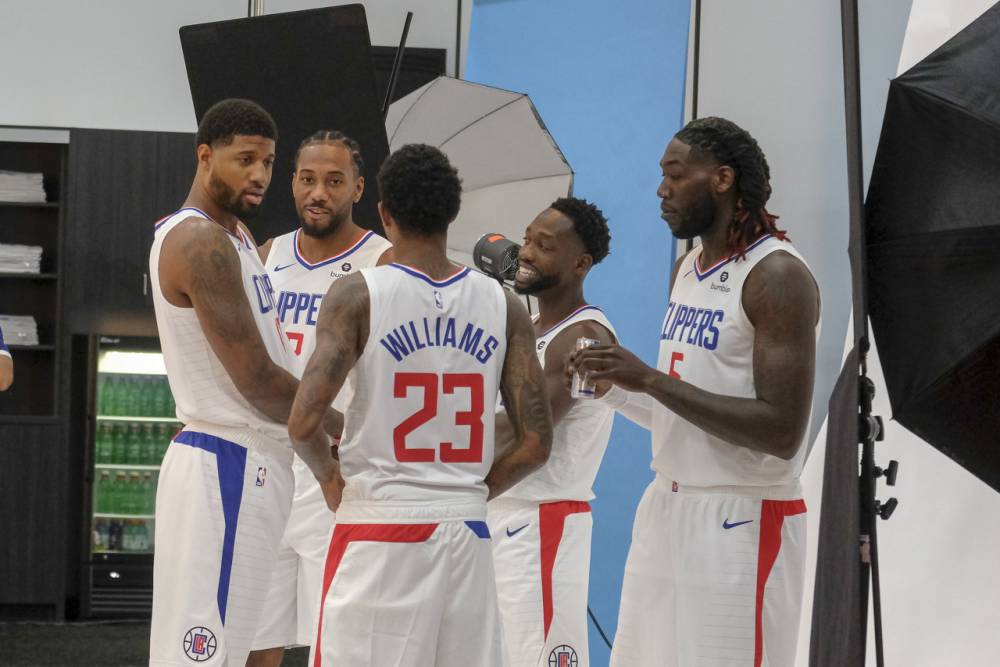 内维斯国家队和俱乐部近17场攻入11球，生涯此前146场仅进9球（内维斯国家队+俱乐部近17场轰11球，此前146场仅进9球）