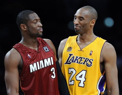 中国冰壶男队5-2轻取菲律宾：迎落选赛三连胜！对手遭压制提前认输（中国男子冰壶队5比2击败菲律宾，落选赛豪取三连胜，对手承压提前认负）