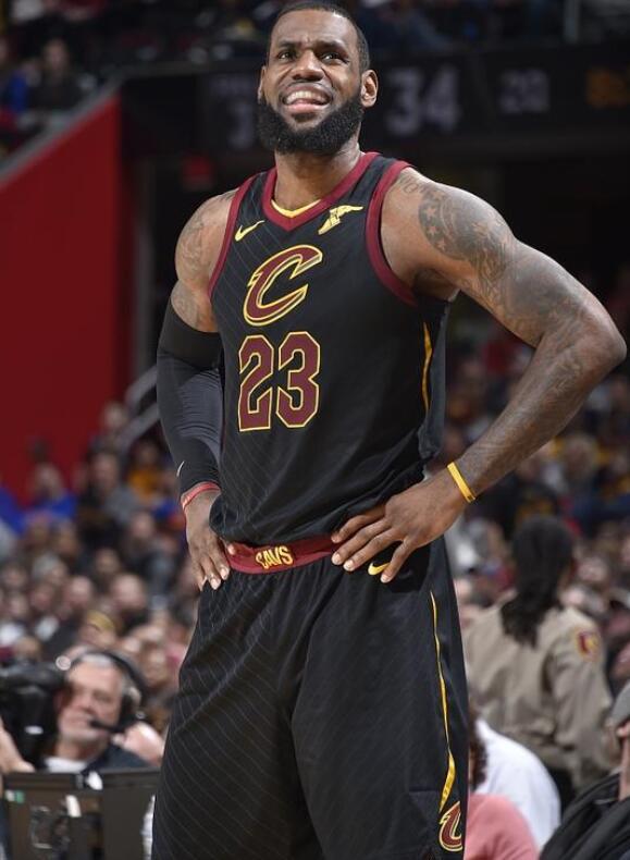 马雷斯卡摸到了弗里克的软肋，切尔西就从巴萨后腰线通向胜利（马雷斯卡抓住弗里克要害，切尔西沿巴萨后腰打开胜利之门）